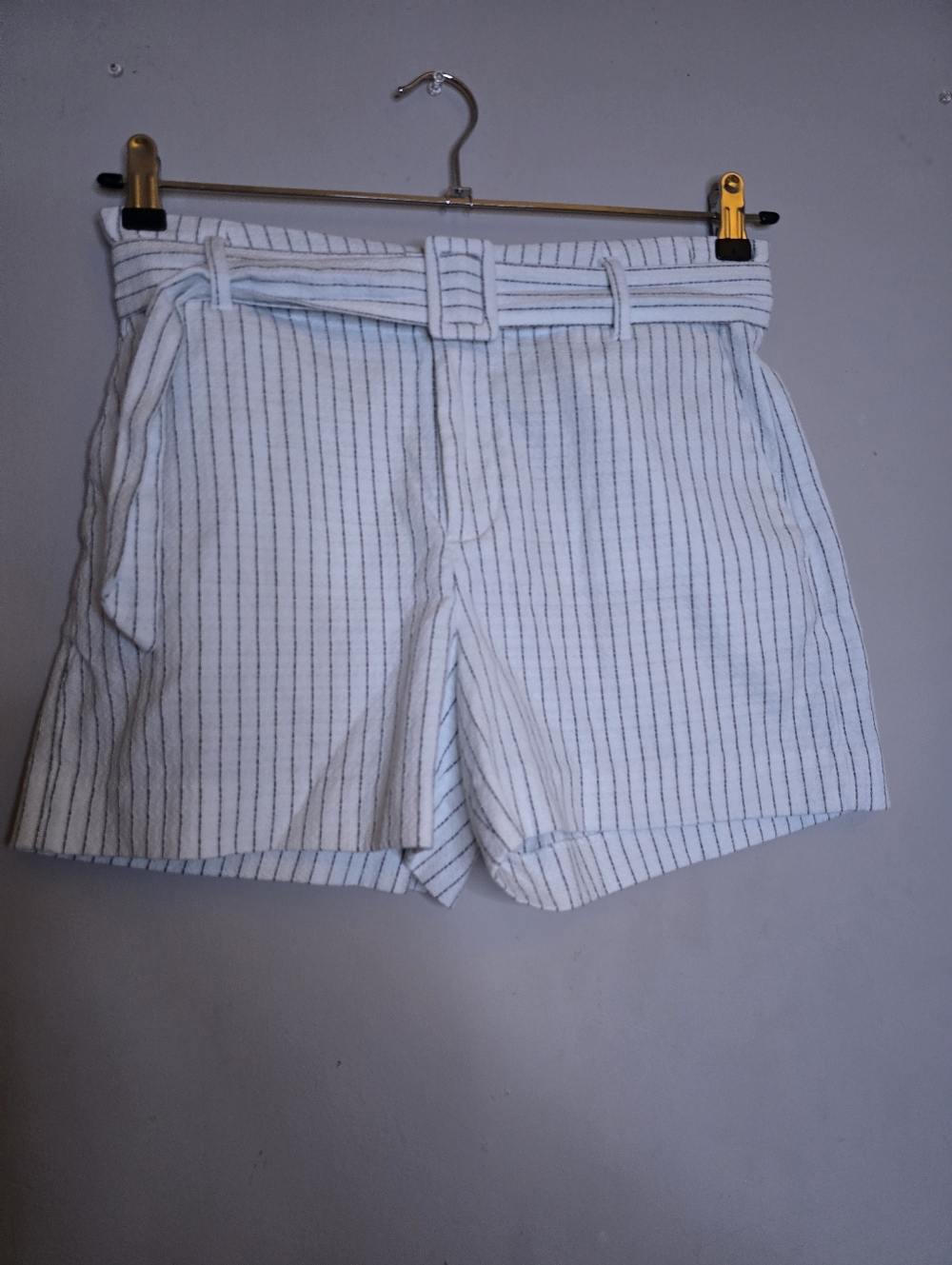Banana Republic White Pinstripe Belted Women's Shorts